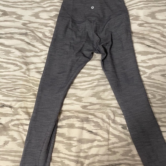 Lululemon - Picture 2 of 4